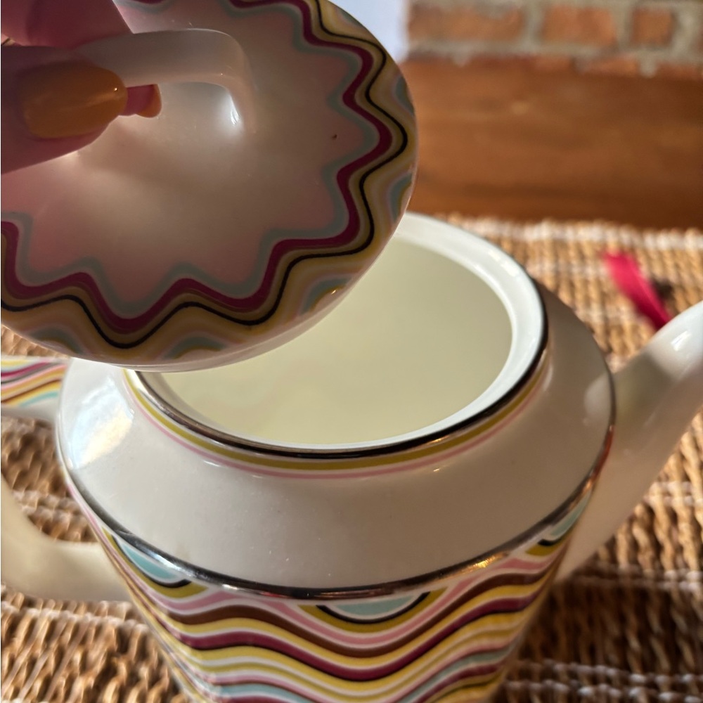 Missoni Multicolor Wave Pattern Teapot - Picture 3 of 3